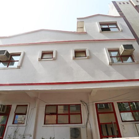 Oyo 8253 Golden Heights Hotell New Delhi Exteriör bild